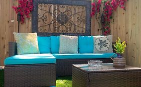 Mini Studio: 10 Min/Siesta Key/Private Entrance/